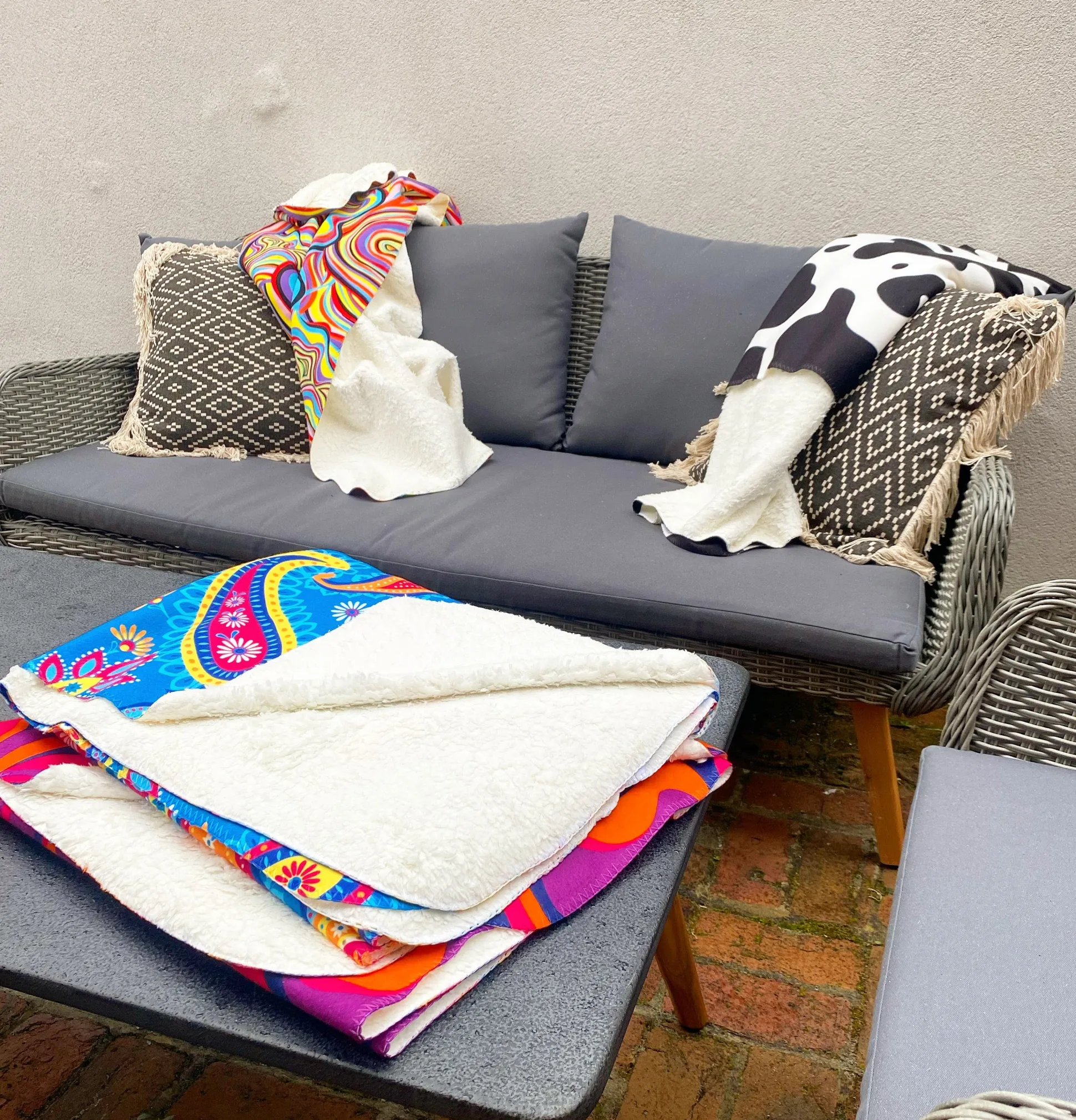 Zap - Luxury Sherpa Fleece Blanket